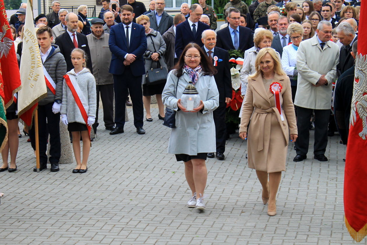  Puławy w rocznicę uchwalenia trzeciomajowej konstytucji  (zdjęcie 1) - Autor: Radosław Szczęch