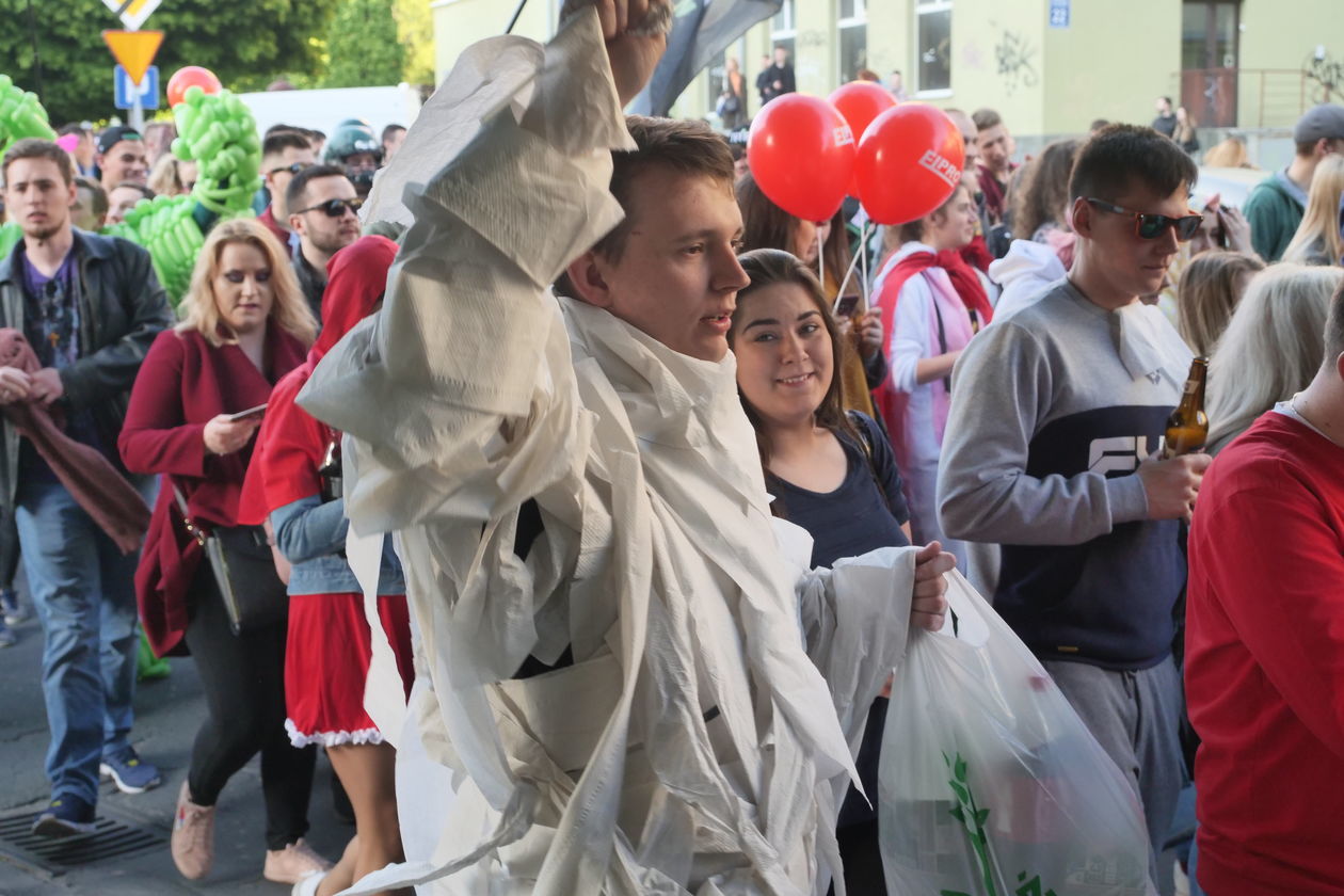  Juwenalia 2019: Ulicami Lublina przeszedł korowód studencki  (zdjęcie 1) - Autor: Paweł Buczkowski