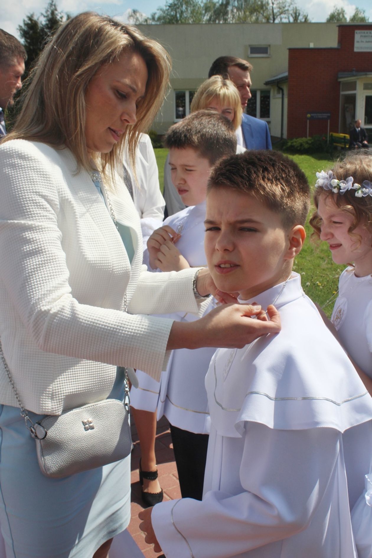  Pierwsza Komunia Święta w Parafii pw. św. Jadwigi Królowej (zdjęcie 1) - Autor: Mirosław Trembecki