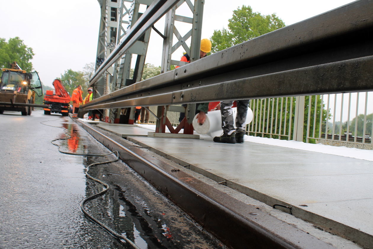  Rusza remont starego mostu (zdjęcie 7) - Autor: Radosław Szczęch