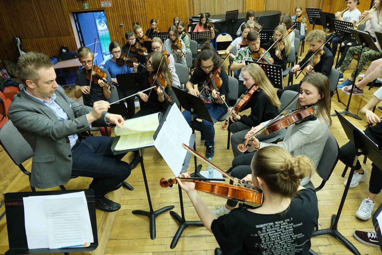  Młodzieżowa Orkiestra Symfoniczna Filharmonii Lubelskiej (zdjęcie 1) - Autor: Maciej Kaczanowski