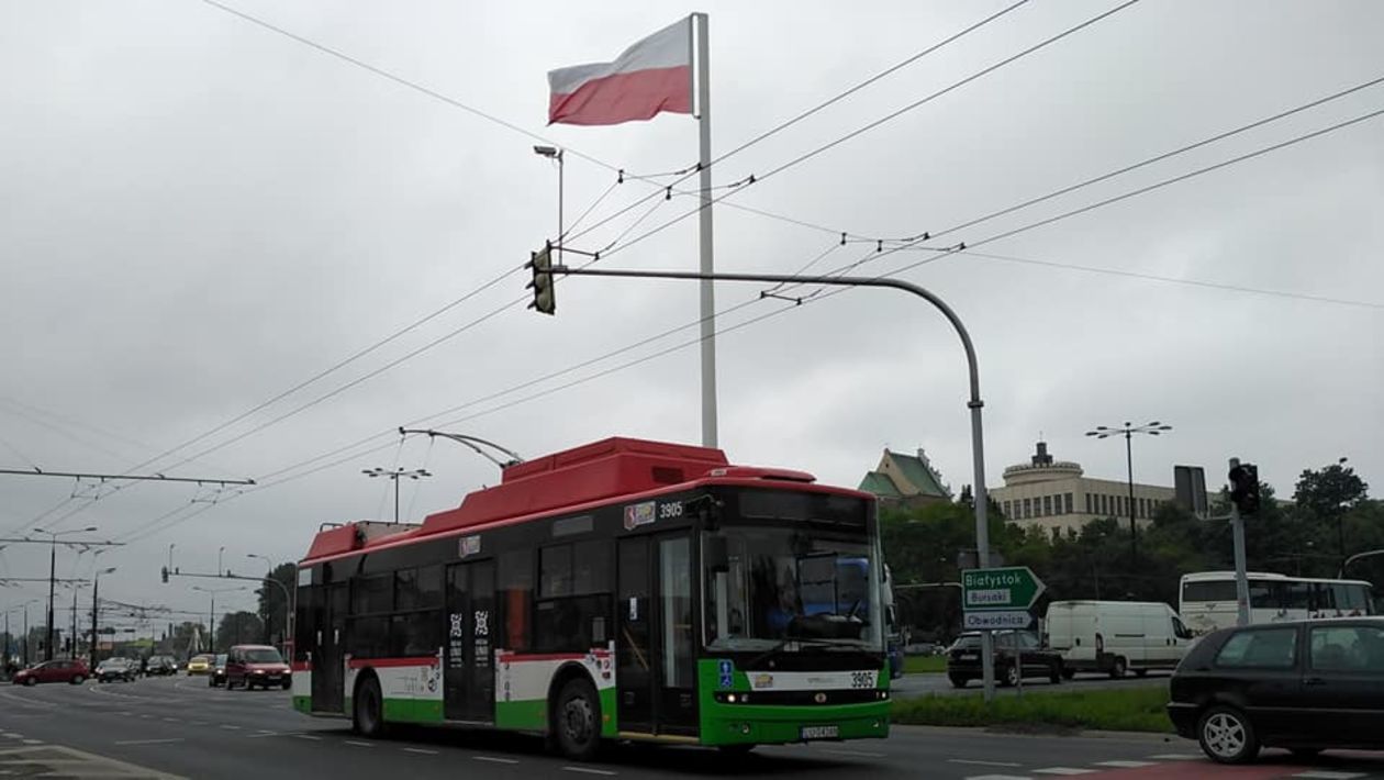  Utrudnienia drogowe na rondzie Dmowskiego w Lublinie (zdjęcie 1) - Autor: Dominik Smaga
