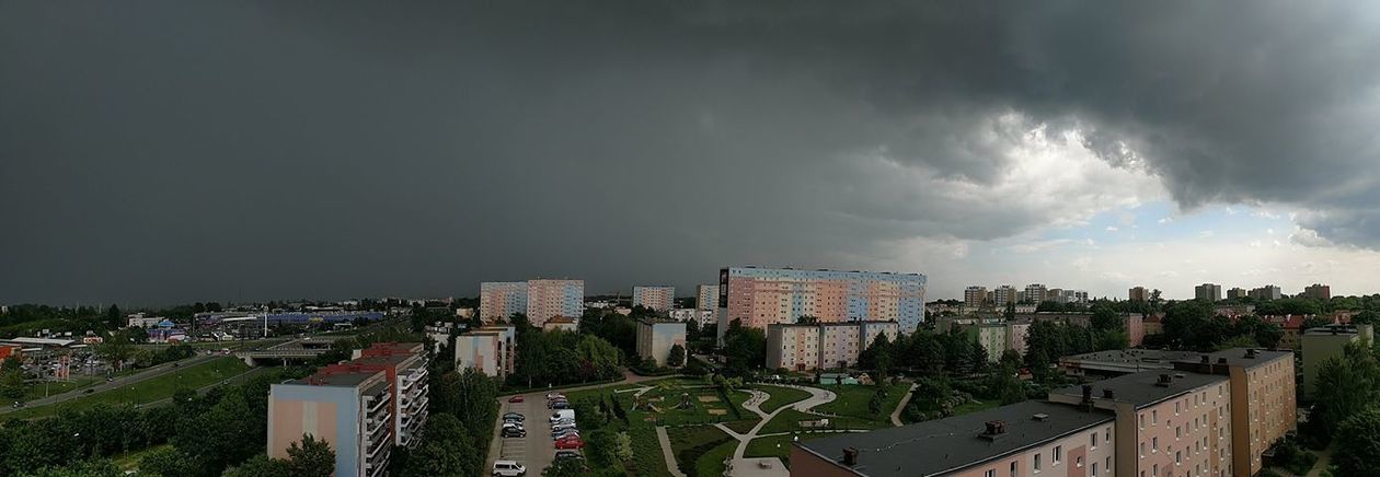 Burzowa chmura nad Lublinem