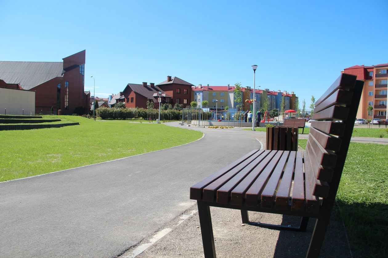  Nowy park przy ul. Terebelskiej w Białej Podlaskiej (zdjęcie 1) - Autor: Ewelina Burda