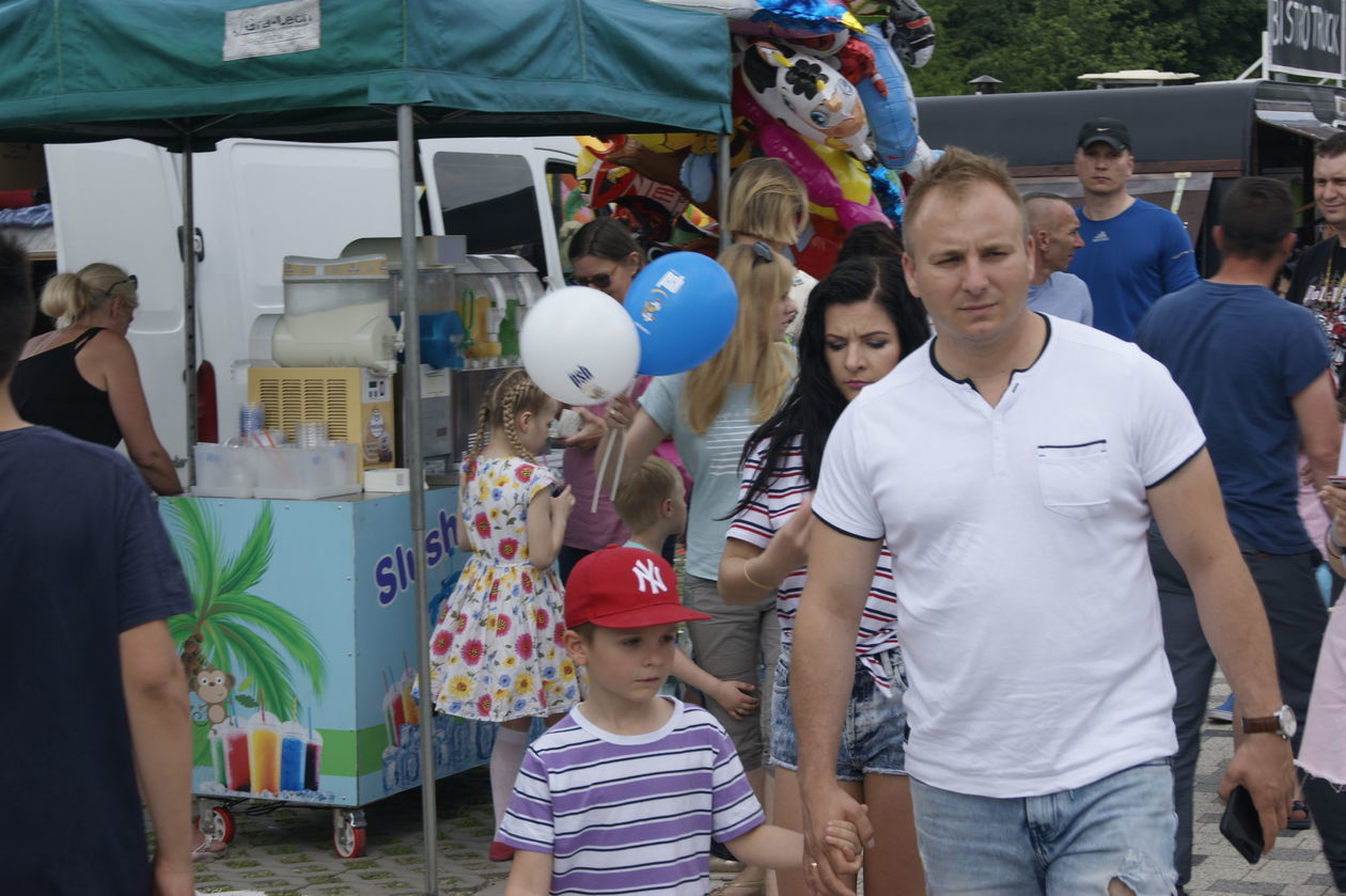  Festyn z okazji Dnia Dziecka w Chełmie (zdjęcie 1) - Autor: Wojciech Zakrzewski