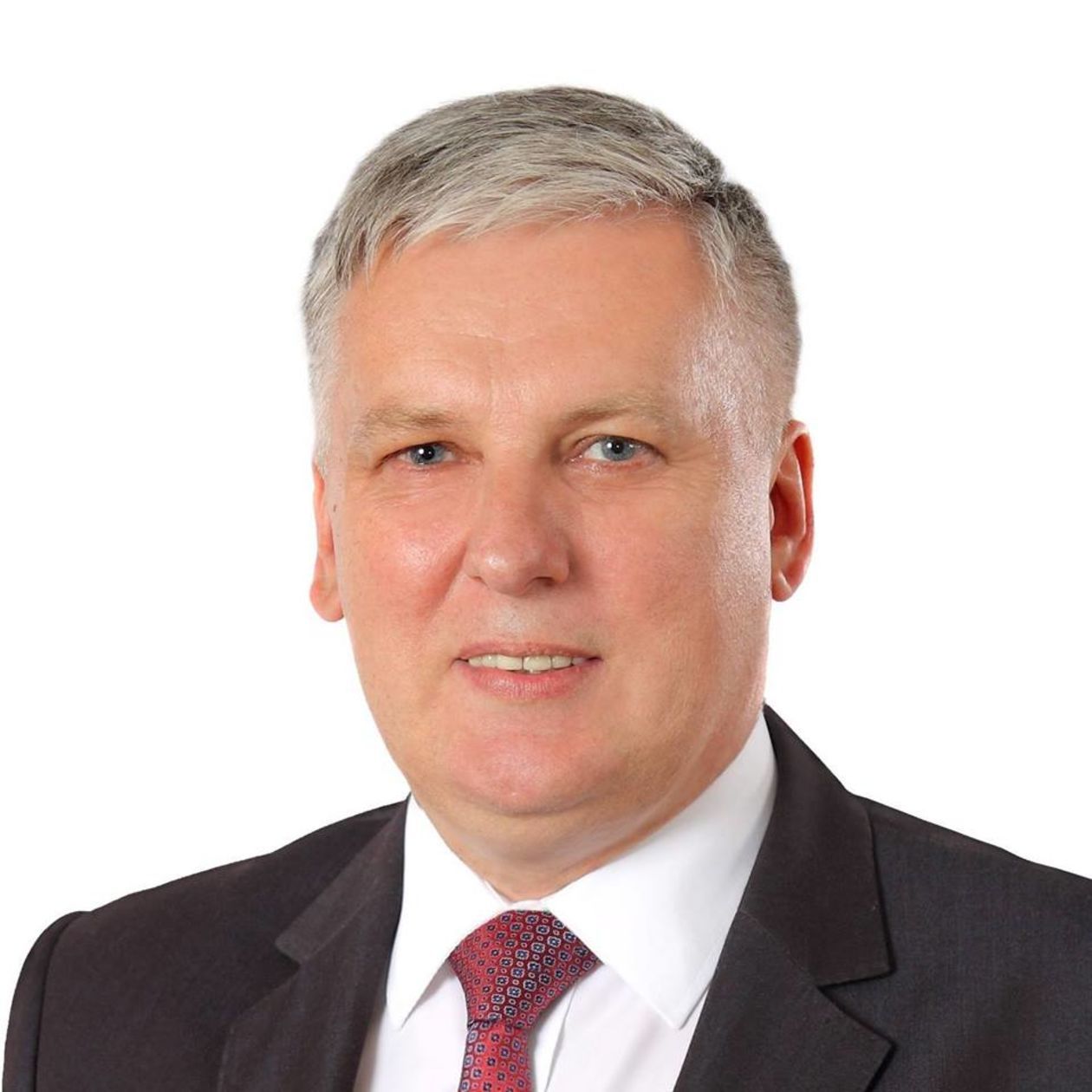  <p><strong>Tomasz Zieliński (PiS)</strong></p>
<p>Oszczędności: 28 tys. zł</p>
<p>Nieruchomości: dwie działki o pow. 1,3 ha i 0,5857 ha (21 tys. zł i 9 tys. zł)</p>
<p>Zarobki: 51 440,9 zł uposażenia, 14 869,57 zł diety, 47 068,36 zł w Kuratorium Oświaty w Lublinie, 9 145,04 zł w radzie nadzorczej WFOŚiGW w Lublinie</p>
<p>Pojazdy: toyota yaris (2005, 11 tys. zł), hyundai IX35 (2015, 60 tys. zł), volkswagen 9N polo (2008, 10 tys. zł)</p>
<p>Zobowiązania: kredyt hipoteczny (18 889,6 CHF)</p>