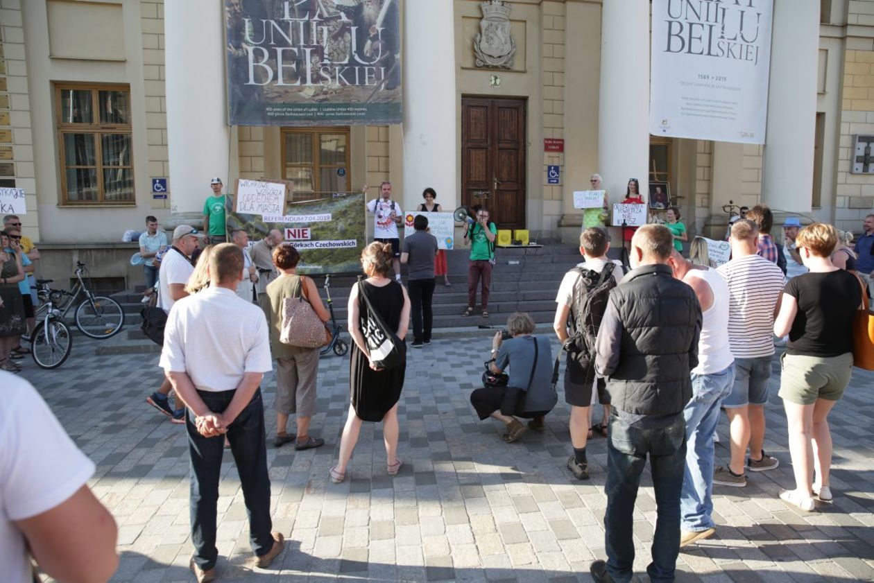  Manifestacja w sprawie górek czechowskich (zdjęcie 1) - Autor: Krzysztof Mazur