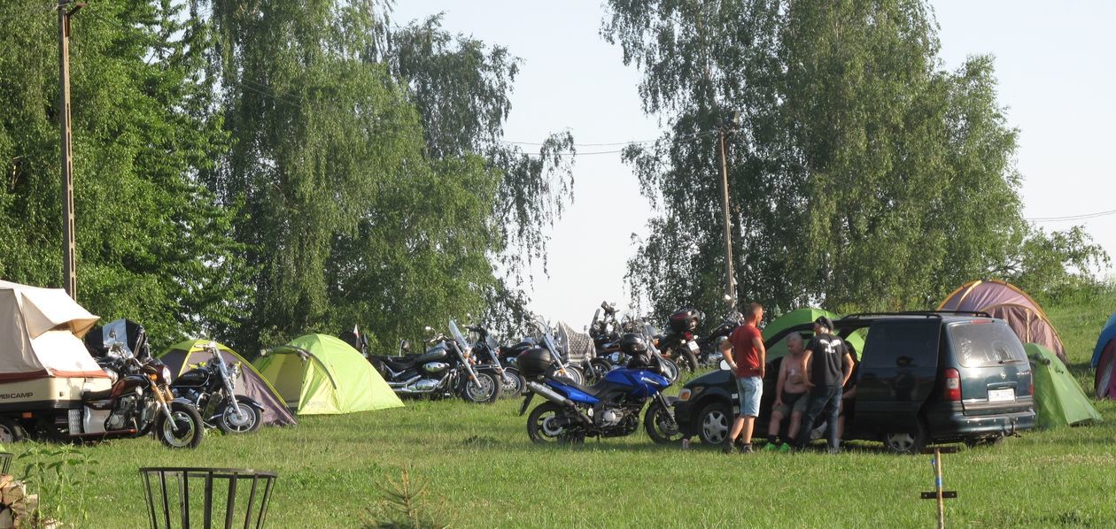  Motopiknik w Kumowej Dolinie (zdjęcie 1) - Autor: Wojciech Zakrzewski