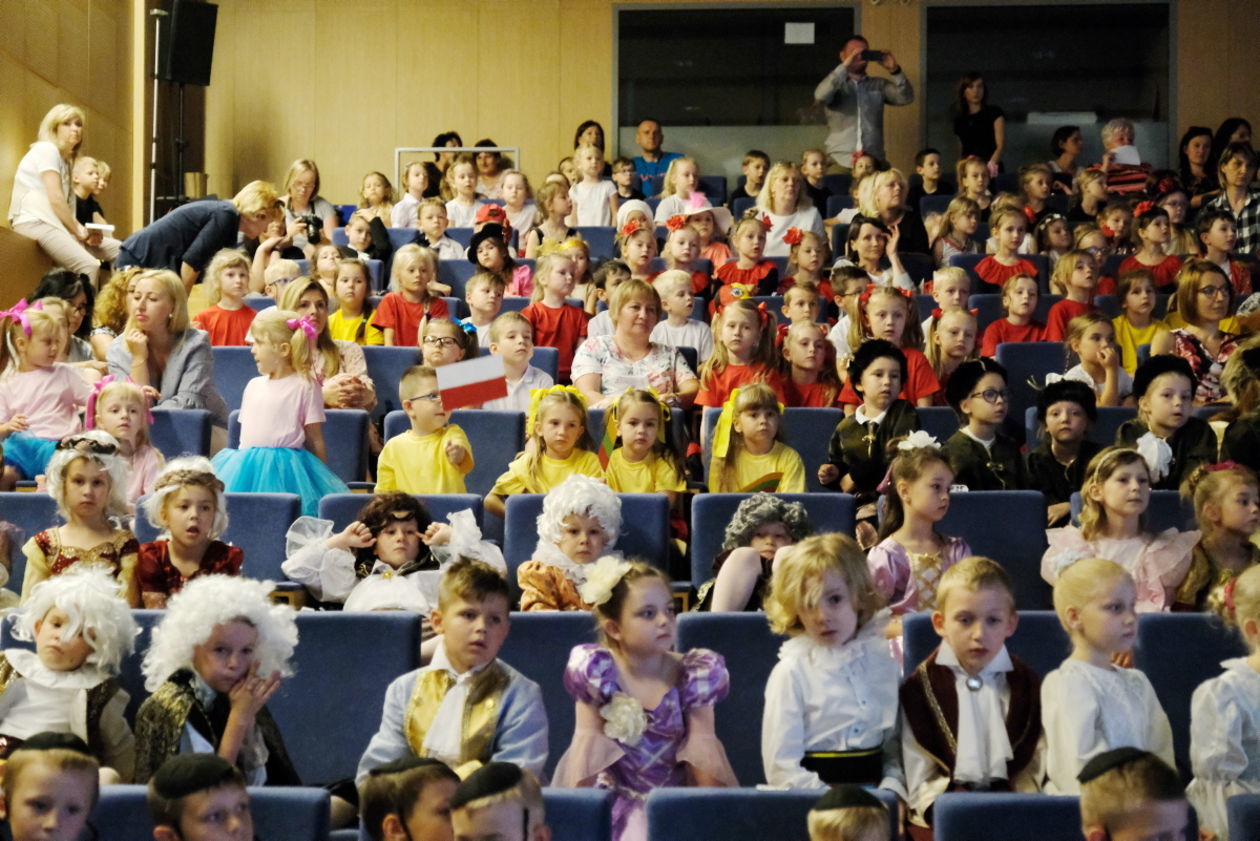  450 lecie Unii Lubelskiej: koncert galowy lubelskich przedszkolaków w LPNT (zdjęcie 1) - Autor: Maciej Kaczanowski