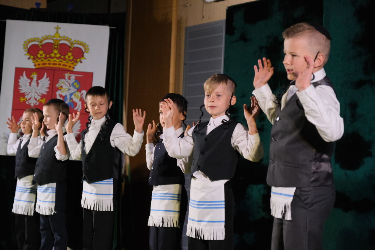  450 lecie Unii Lubelskiej: koncert galowy lubelskich przedszkolaków w LPNT (zdjęcie 1) - Autor: Maciej Kaczanowski