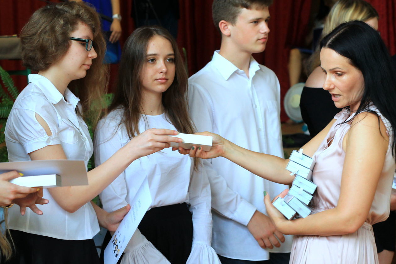  Zakończenie roku szkolnego w Puławach (zdjęcie 1) - Autor: Radosław Szczęch