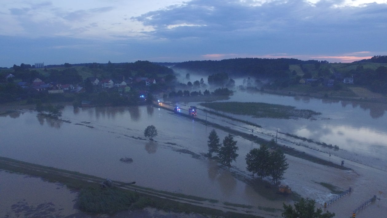  Wierzchowiska Pierwsze i Drugie po ogromnej ulewie (zdjęcie 1) - Autor: Hubert Ryfiński