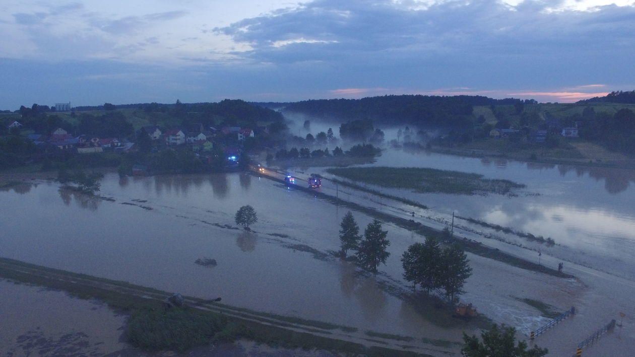  Wierzchowiska Pierwsze i Drugie po ogromnej ulewie (zdjęcie 1) - Autor: Hubert Ryfiński