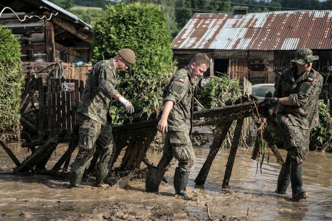 Wierzchowiska w gminie Modliborzyce zalane po ulewie