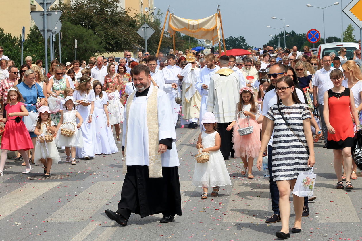  Procesje Bożego Ciała w Puławach (zdjęcie 1) - Autor: Radosław Szczęch