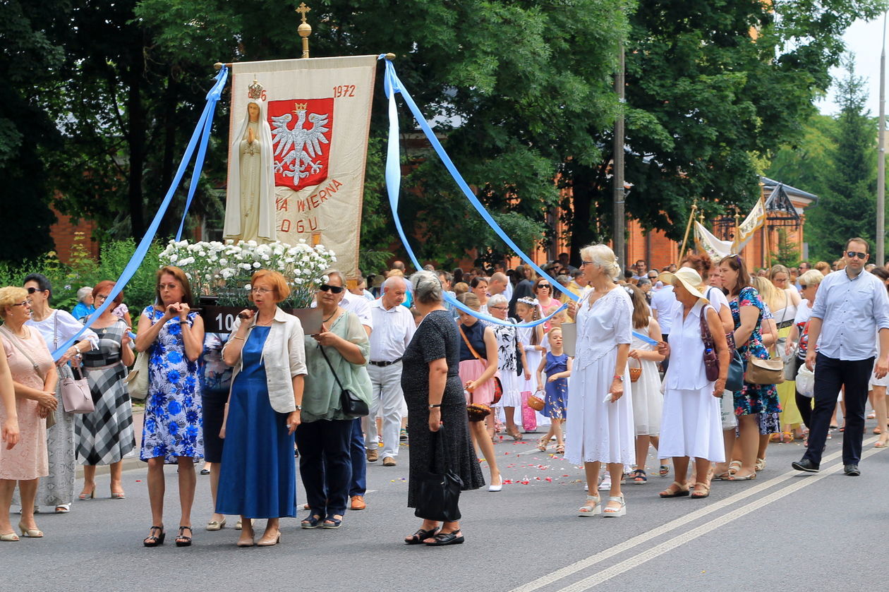  Procesje Bożego Ciała w Puławach (zdjęcie 1) - Autor: Radosław Szczęch