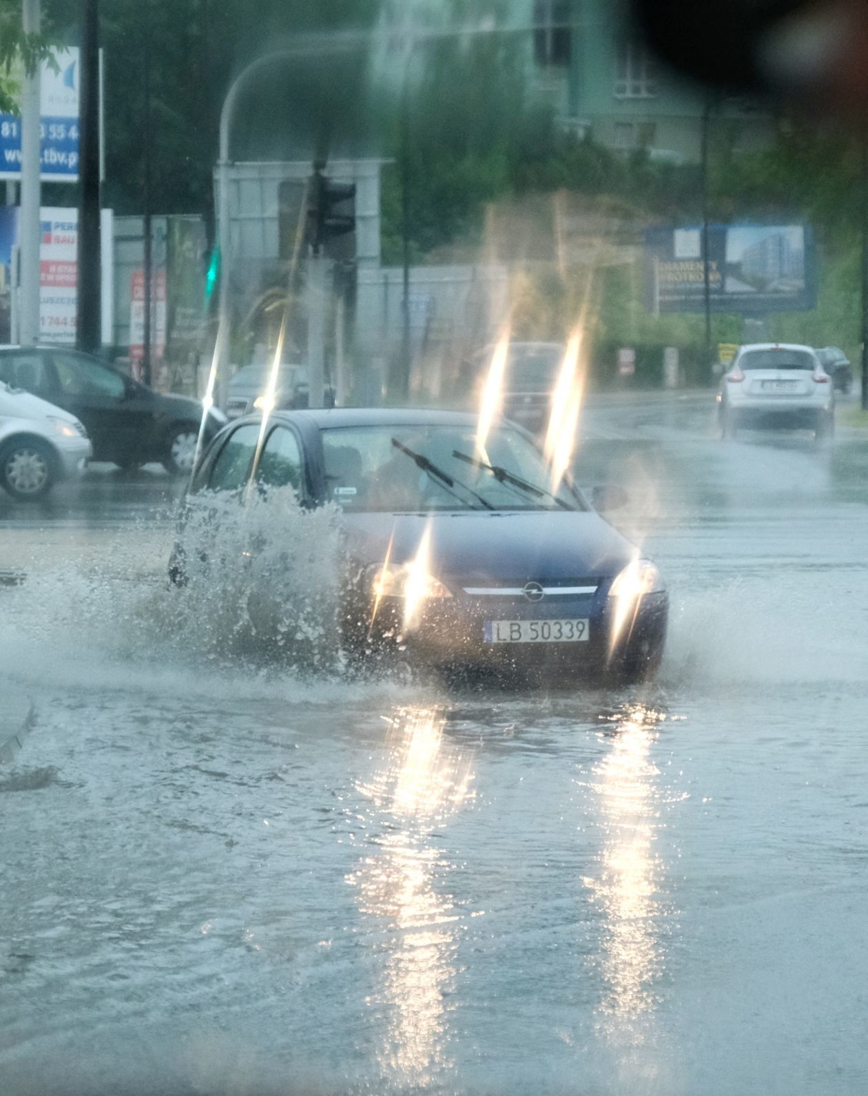  Ulice Lublina po ulewnych opadach deszczu (zdjęcie 1) - Autor: Maciej Kaczanowski