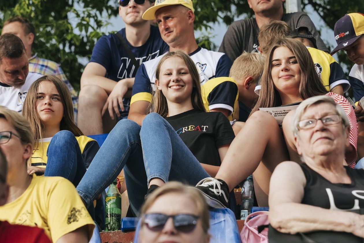  Żużlowe Mistrzostwa Świata Juniorów - kibice (zdjęcie 1) - Autor: Krzysztof Mazur