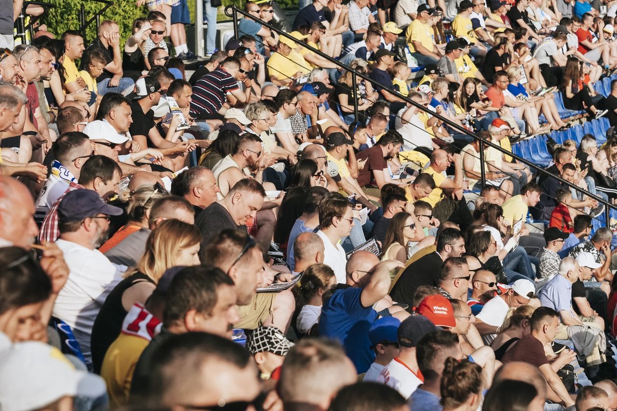  Żużlowe Mistrzostwa Świata Juniorów - kibice (zdjęcie 1) - Autor: Krzysztof Mazur