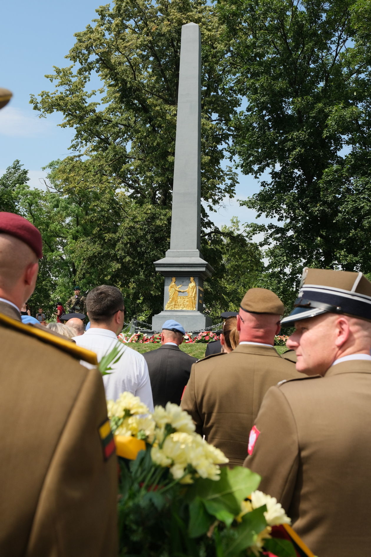  450 lecie Unii Lubelskiej: korowód renesansowy i złożenie kwiatów przed pomnikiem (zdjęcie 1) - Autor: Maciej Kaczanowski