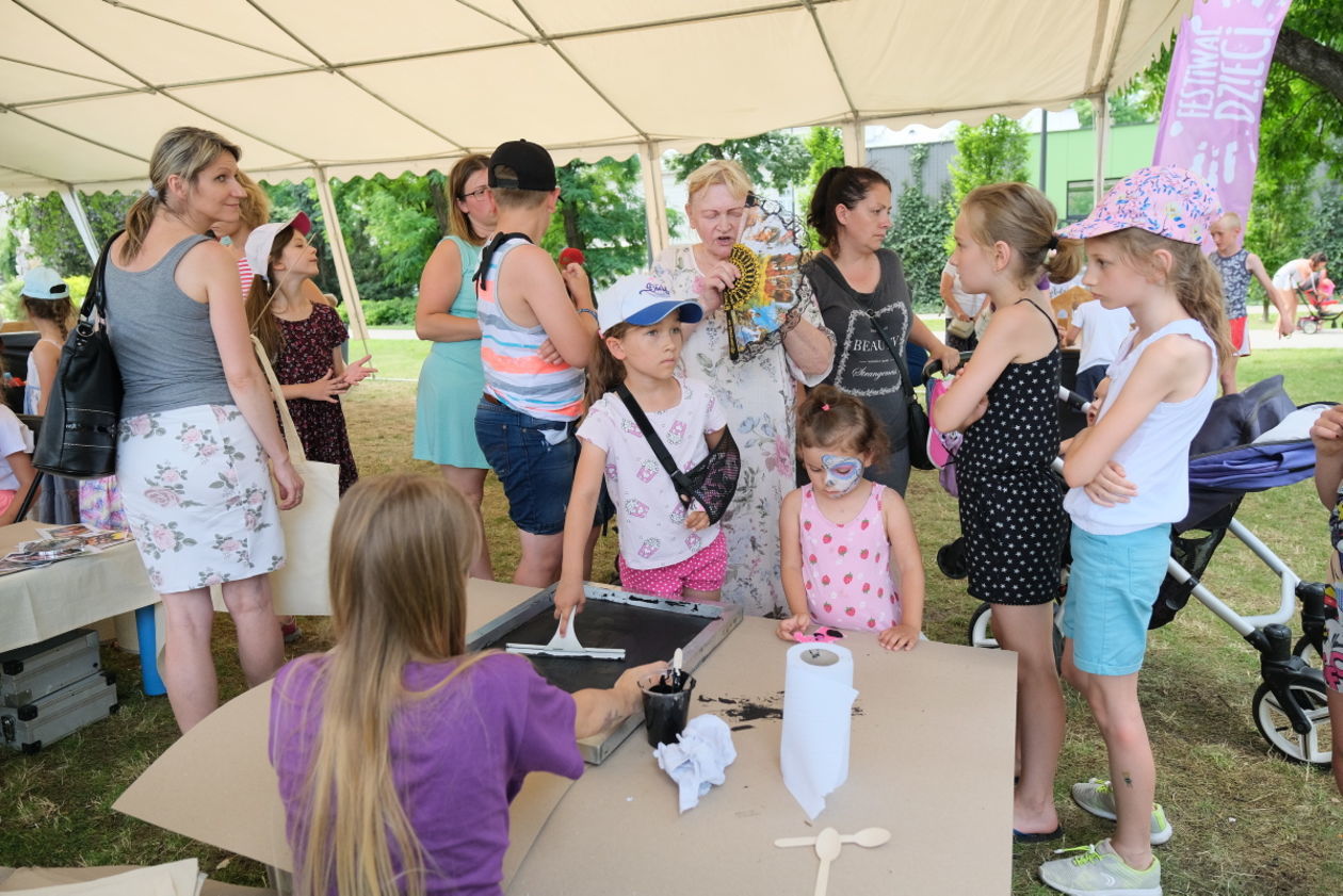 Lato na Litewskim: festiwal dzieci - piknik rodzinny (zdjęcie 1) - Autor: Maciej Kaczanowski