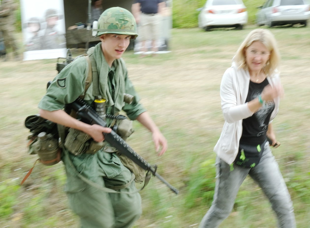  Piknik militarny: Good morning, Dęblin (zdjęcie 1) - Autor: Maciej Kaczanowski