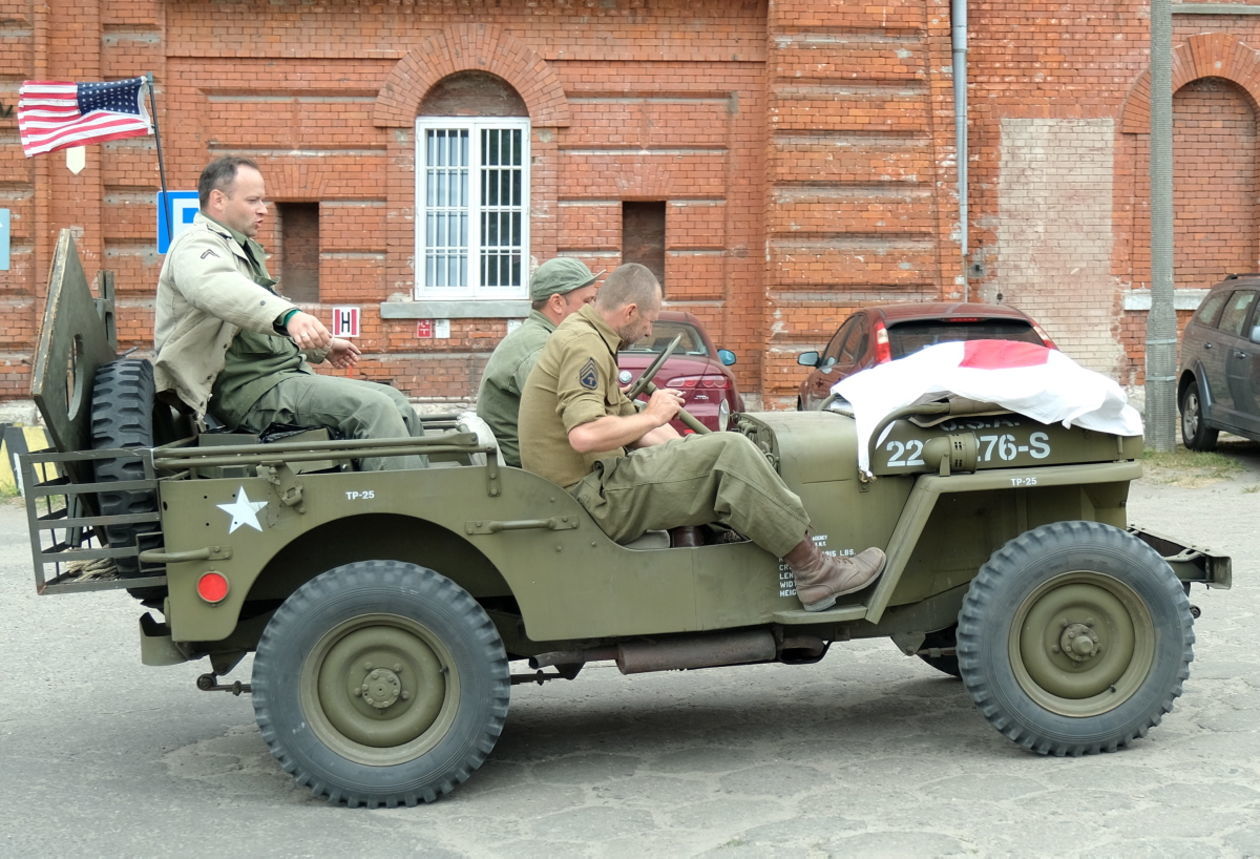  Piknik militarny: Good morning, Dęblin (zdjęcie 1) - Autor: Maciej Kaczanowski