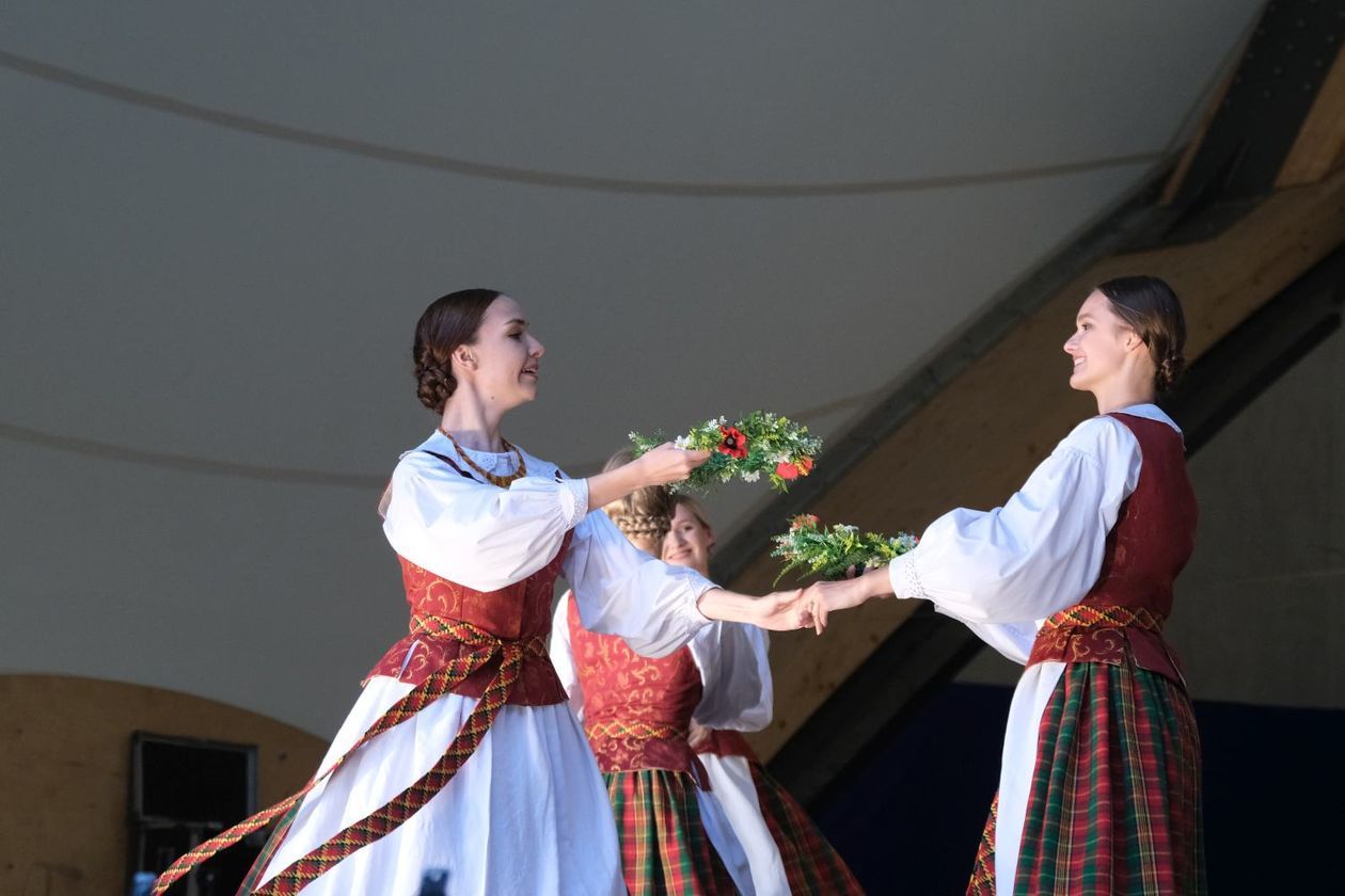  Festiwal Dwojga Narodów w Ogrodzie Saskim (zdjęcie 1) - Autor: Maciej Kaczanowski
