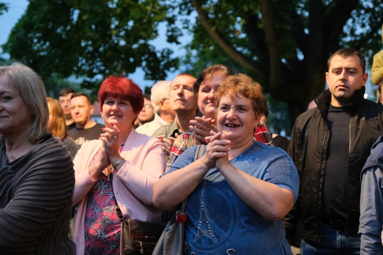  Plac Litewski - scena taneczna: brzmienia litewskie, białoruskie i ukraińskie (zdjęcie 1) - Autor: Maciej Kaczanowski