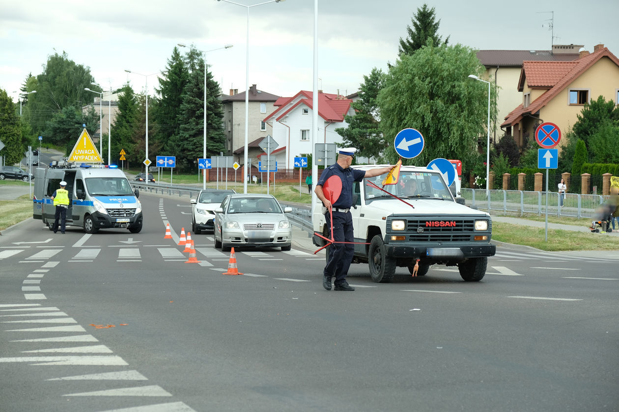  Wypadek na ul. Węglarza w Lublinie (zdjęcie 1) - Autor: Maciej Kaczanowski