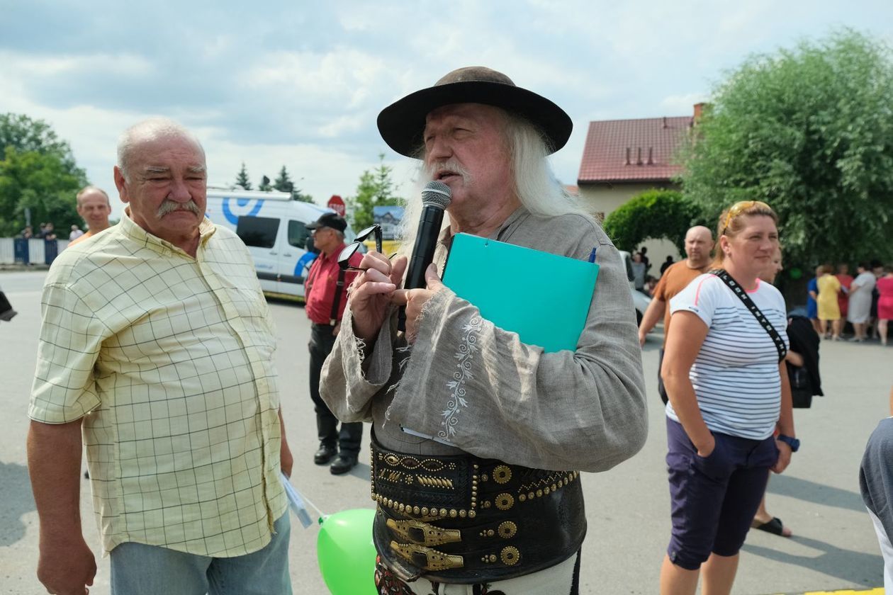  Ogólnopolskie Targi Sztuki Kowalskiej w Wojciechowie (zdjęcie 1) - Autor: Maciej Kaczanowski