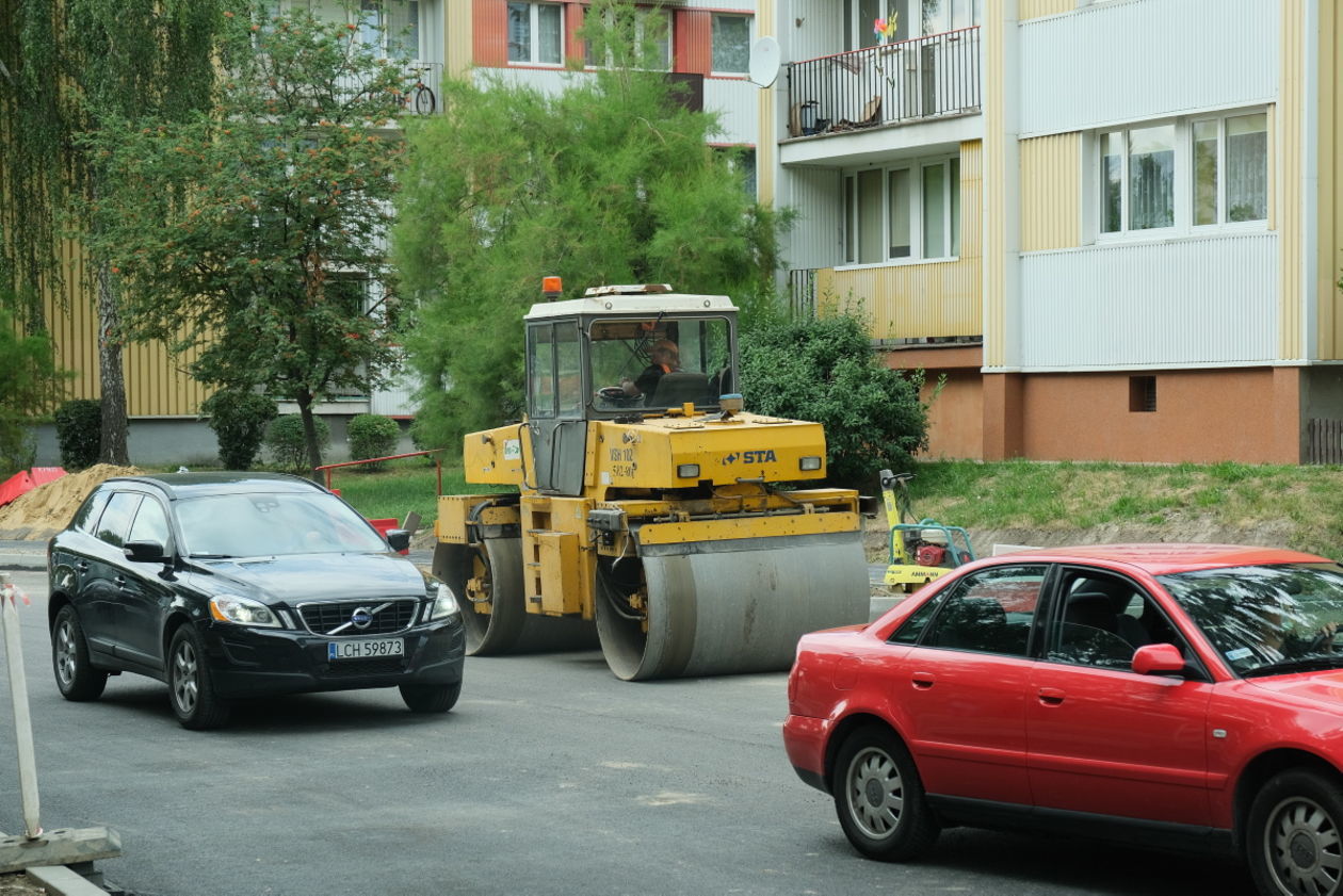  Remont ul. Kalinowszczyzna dobiega końca (zdjęcie 1) - Autor: Maciej Kaczanowski