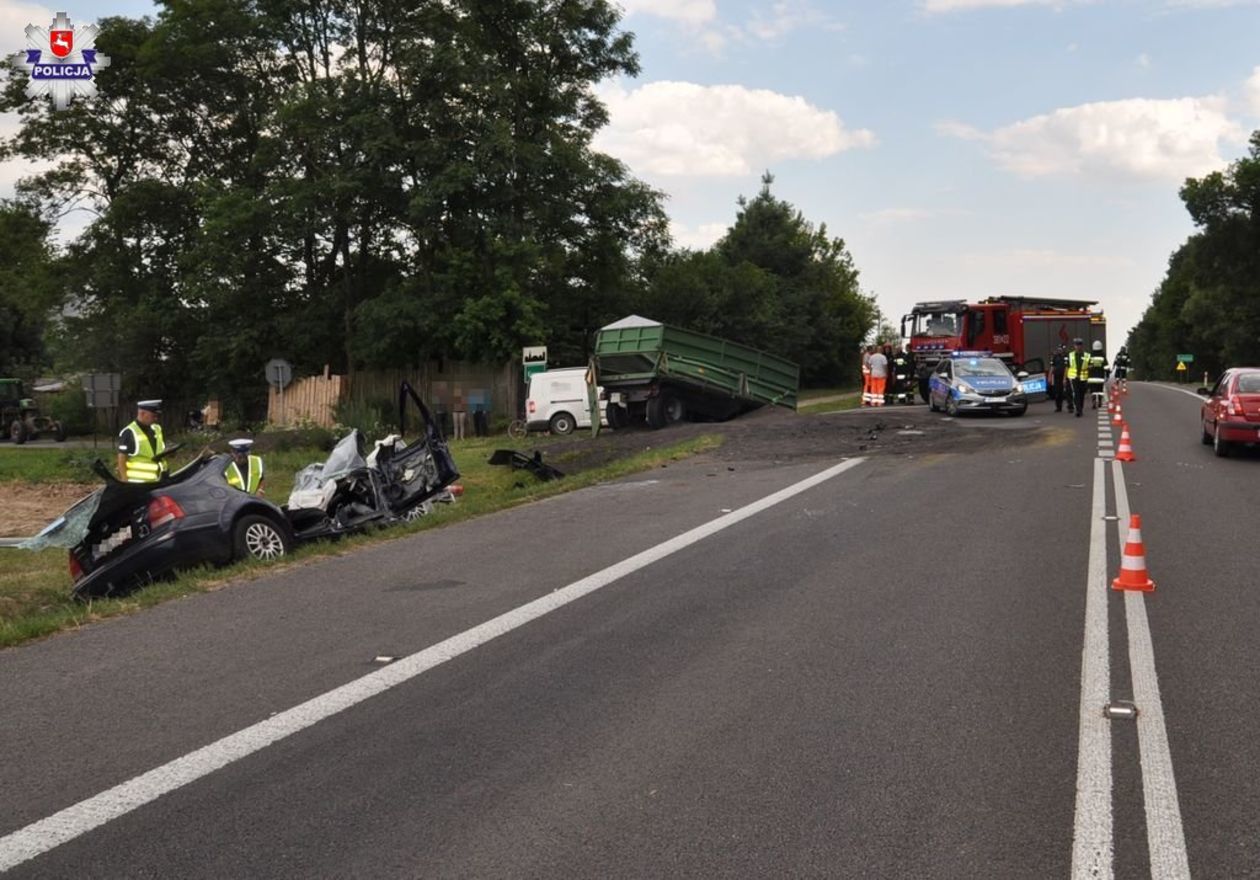 Wypadek w miejscowości Krasne (powiat zamojski) - Autor: Policja