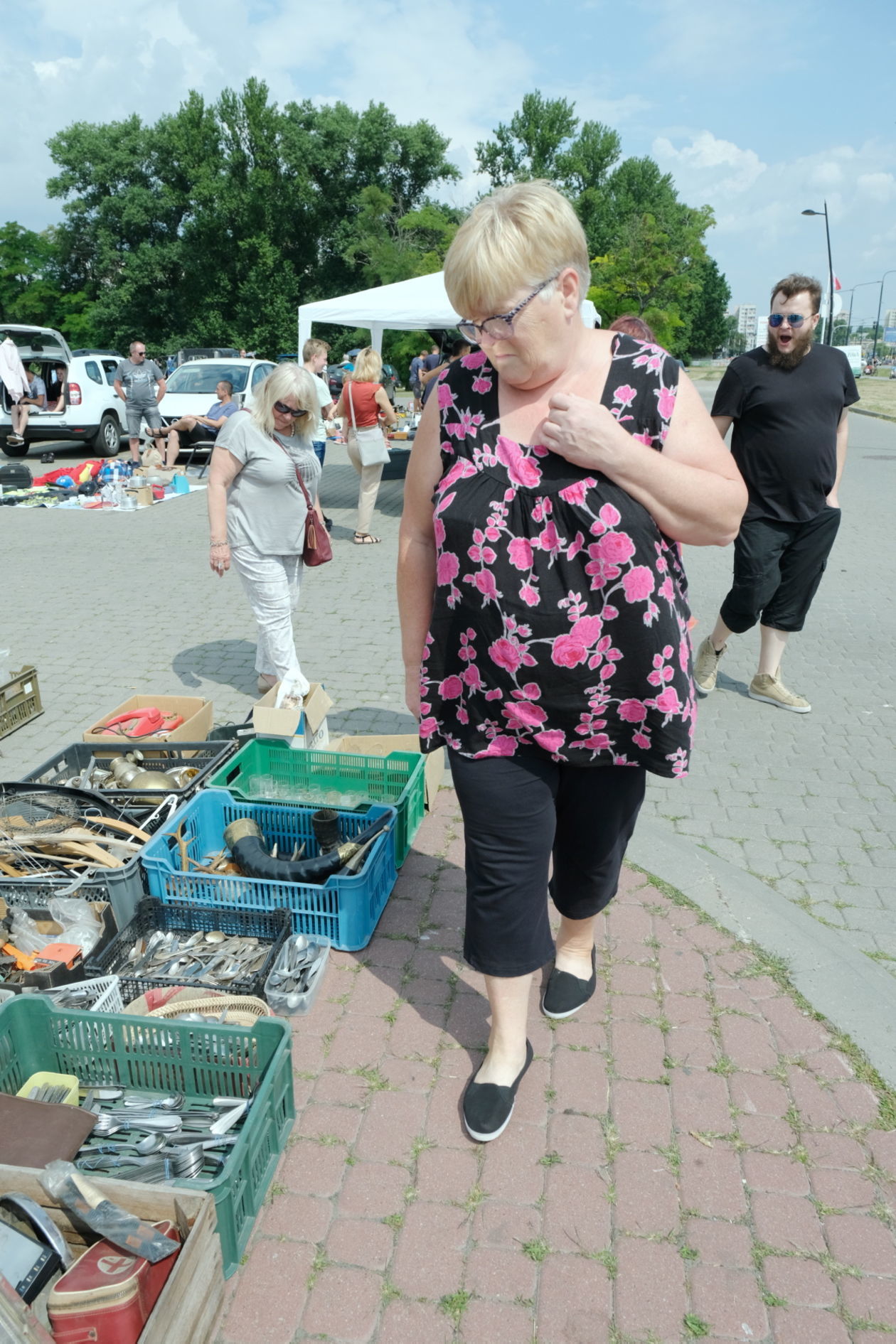  Wyprzedaż garażowa na Targu pod Zamkiem (zdjęcie 1) - Autor: Maciej Kaczanowski