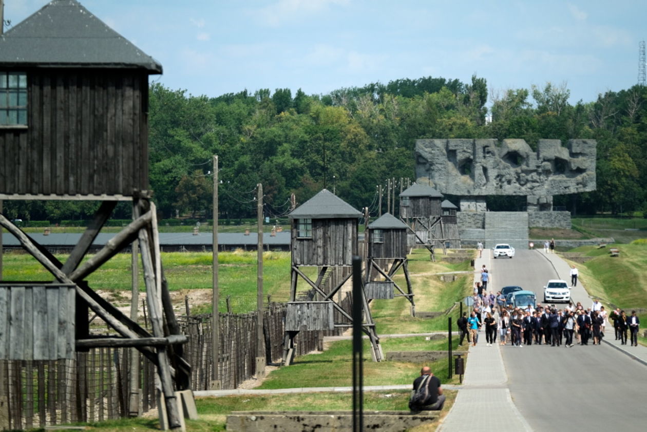  75 rocznica likwidacji niemieckiego obozu koncentracyjnego na Majdanku (zdjęcie 1) - Autor: Maciej Kaczanowski