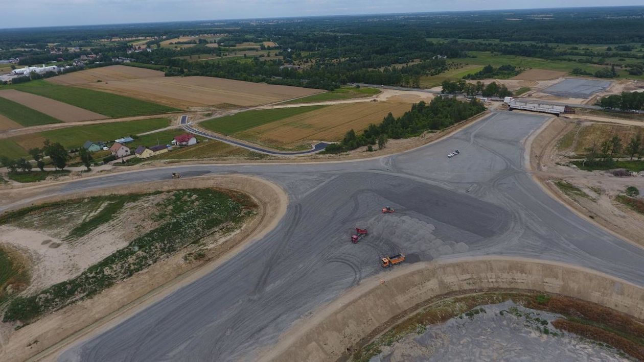  24.07.2019 - Widok na węzeł Kołbiel (zdjęcie 1) - Autor: GDDKiA