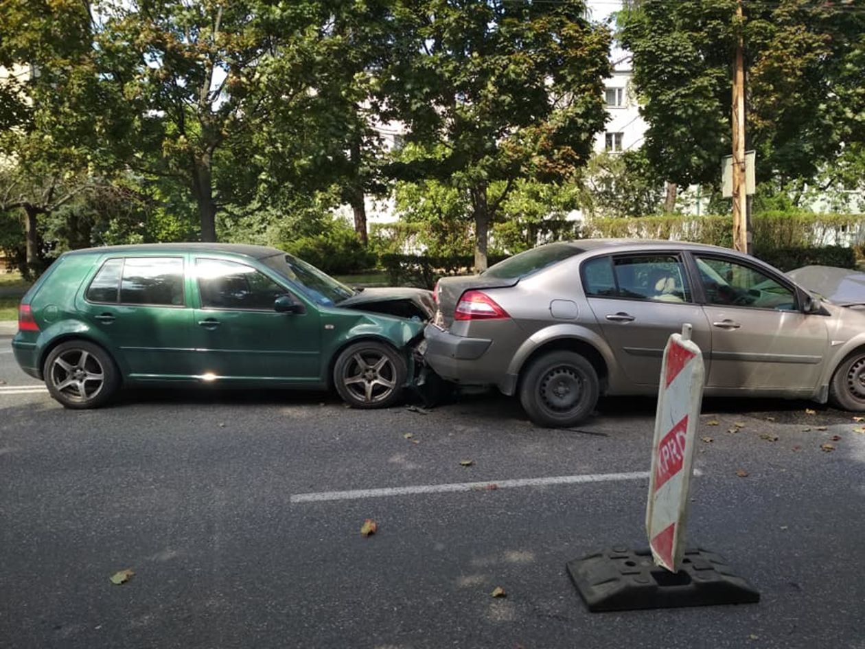  Wypadek na Al. Racławickich w Lublinie (zdjęcie 1) - Autor: Paweł Buczkowski