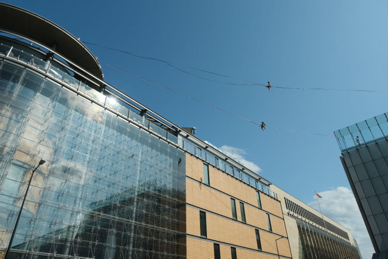  Carnaval Sztukmistrzów: urban highline  (zdjęcie 1) - Autor: Maciej Kaczanowski