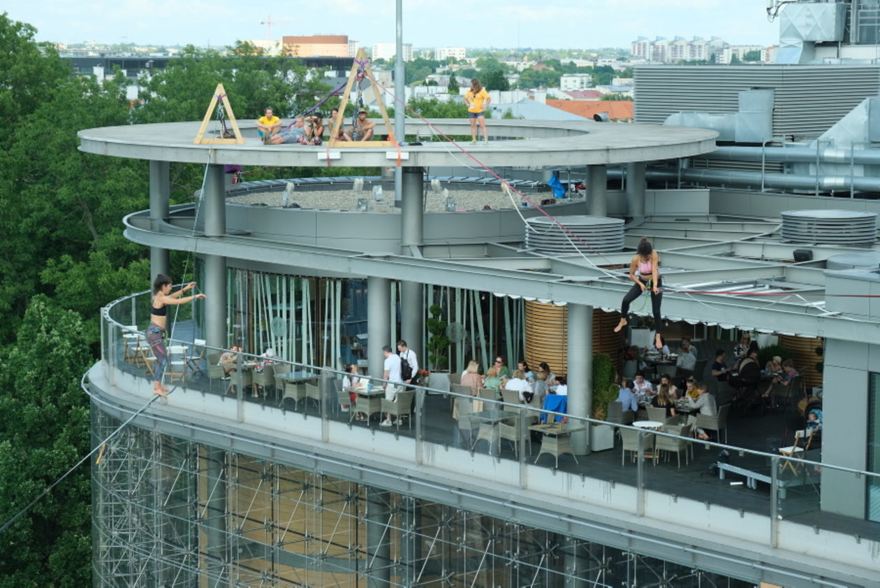  Carnaval Sztukmistrzów: urban highline  (zdjęcie 1) - Autor: Maciej Kaczanowski