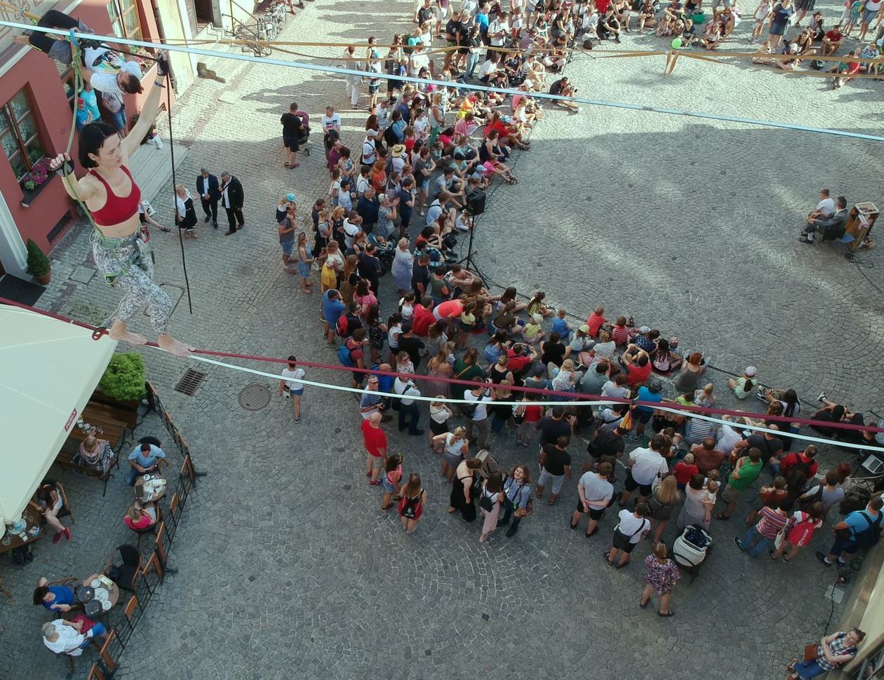  Carnaval Sztukmistrzów: urban highline  (zdjęcie 1) - Autor: Maciej Kaczanowski