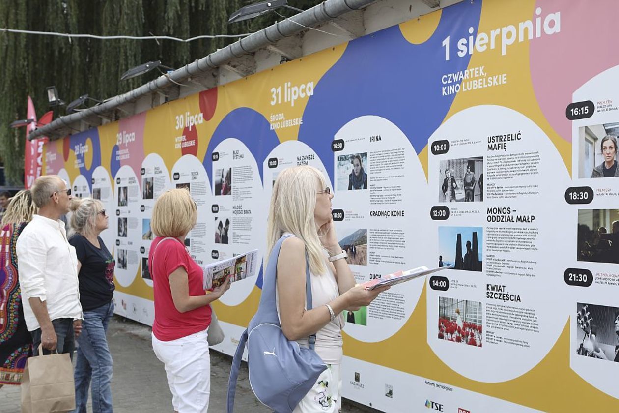  Festiwal Filmu i Sztuki Dwa Brzegi. Pierwszy dzień. (zdjęcie 1) - Autor: Jacek Szydłowski