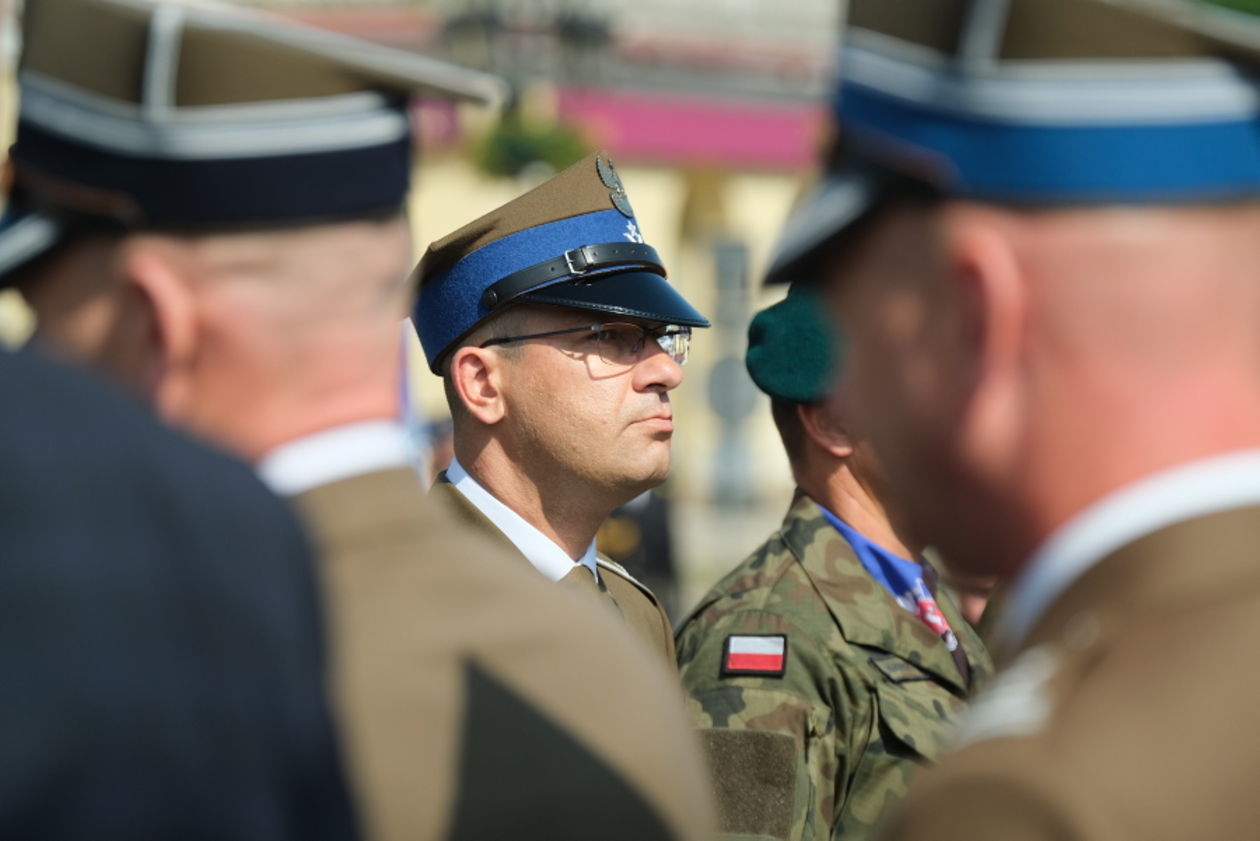  Uroczystości Święta Wojska Polskiego na placu Zamkowym w Lublinie (zdjęcie 1) - Autor: Maciej Kaczanowski