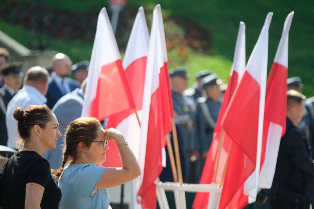  Uroczystości Święta Wojska Polskiego na placu Zamkowym w Lublinie (zdjęcie 1) - Autor: Maciej Kaczanowski