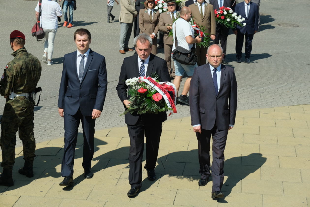  Uroczystości Święta Wojska Polskiego na placu Zamkowym w Lublinie (zdjęcie 1) - Autor: Maciej Kaczanowski