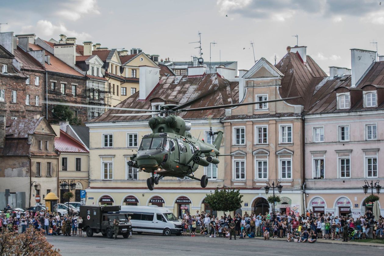  Święto Wojska Polskiego w Lublinie - zdjęcia od Czytelnika (zdjęcie 1) - Autor: Karol Niedźwiadek