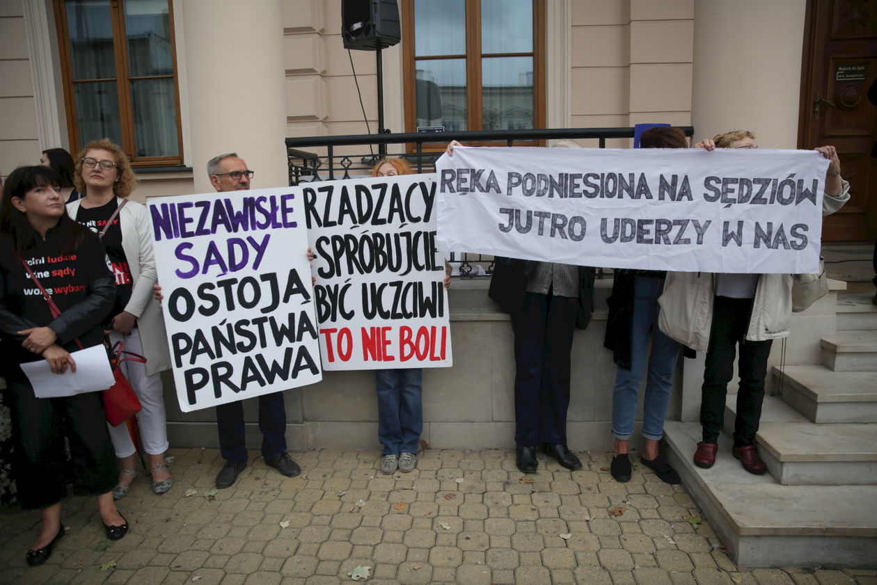 Demonstracja poparcia dla sędziów  - Autor: Krzysztof Mazur