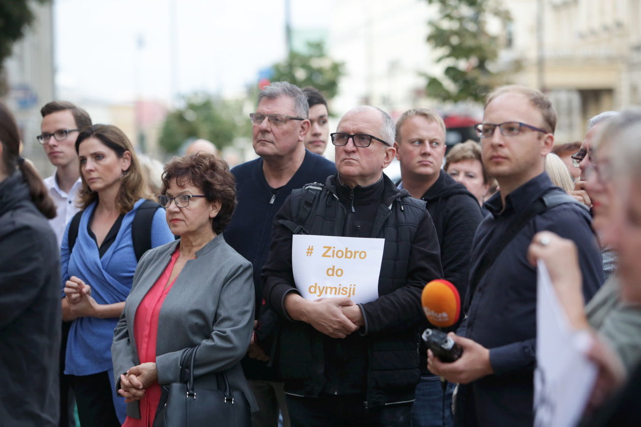  Demonstracja poparcia dla sędziów  (zdjęcie 1) - Autor: Krzysztof Mazur