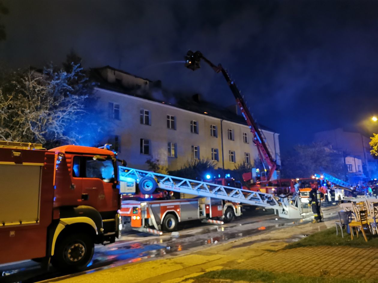  Pożar DPS przy ul. Głowackiego w Lublinie (zdjęcie 1) - Autor: Łukasz Dudkowski