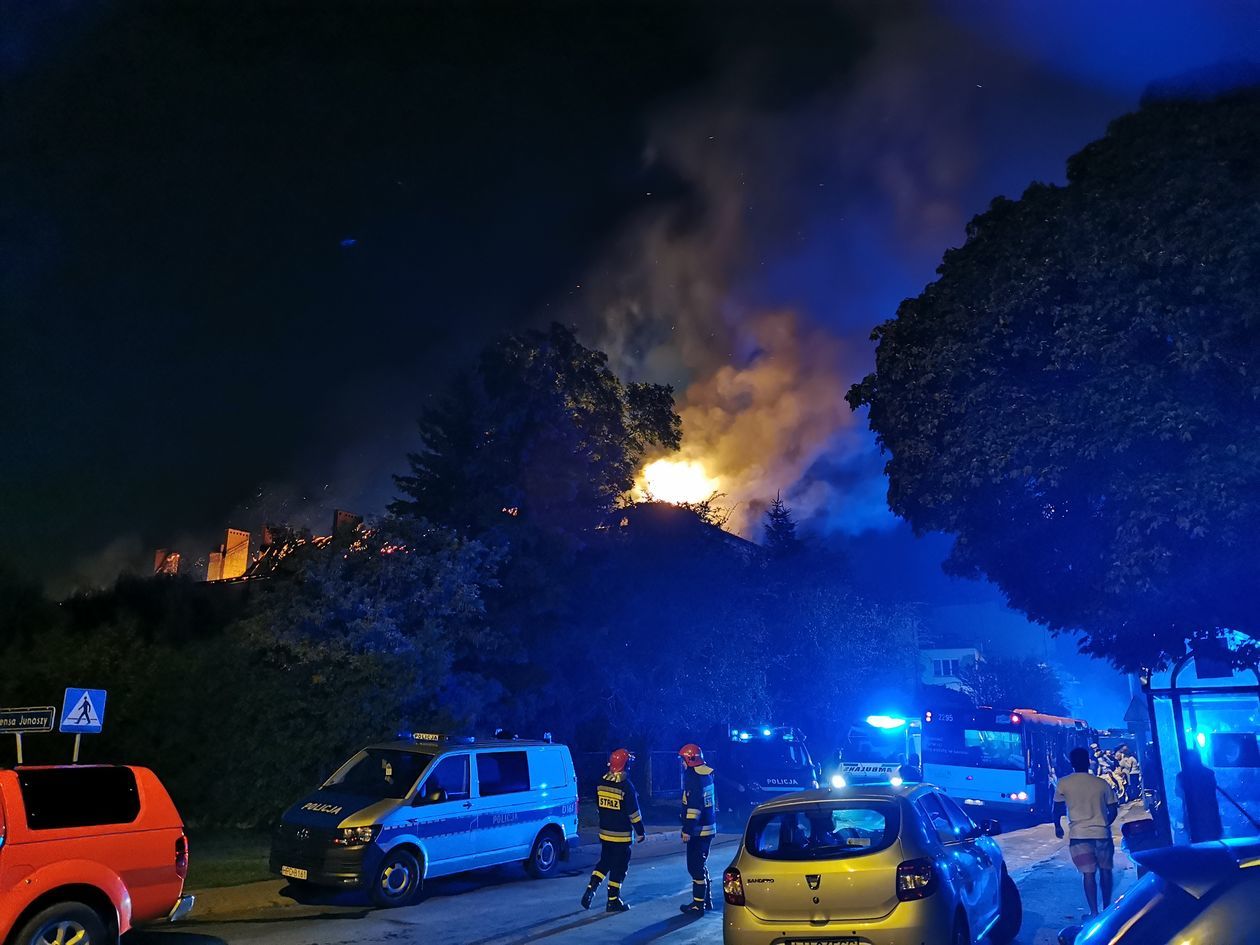  Pożar DPS przy ul. Głowackiego w Lublinie (zdjęcie 1) - Autor:  Beata / alarm24