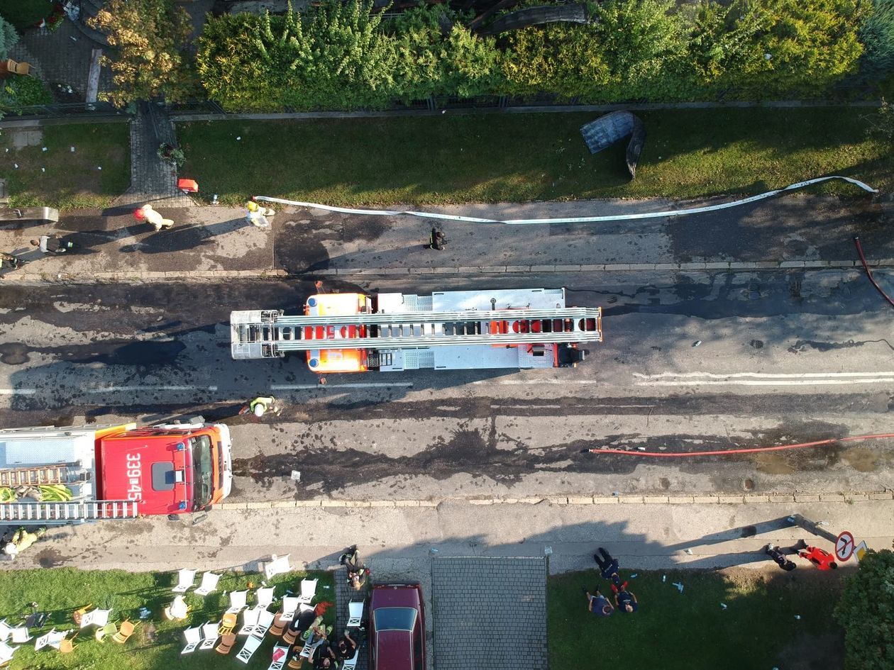   Skutki pożaru DPS przy ul. Głowackiego (zdjęcie 1) - Autor: Maciej Kaczanowski